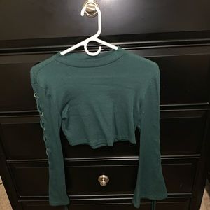 Long sleeve crop top